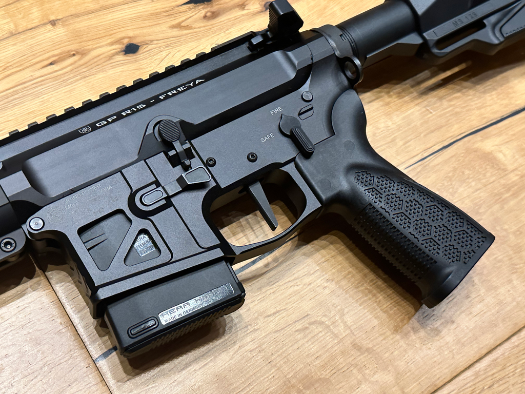 Grand_Power_R15_Freya_in__300_Blackout_3