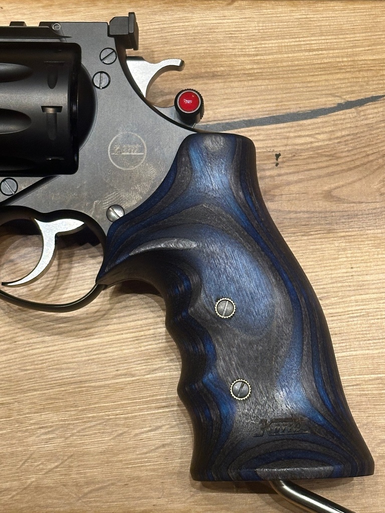 Korth_NXA_9mm_Luger_8-shot_in_Blue_4